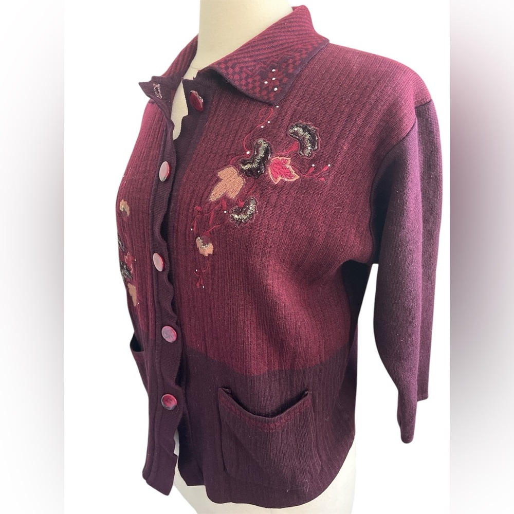 Vintage Burgundy 3/4 sleeve Sweater/Cardigan Button up w/beads & embroidery - Picture 5 of 15